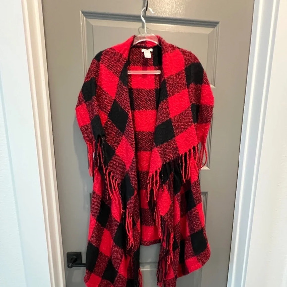 Maurices Red and Black Plaid Shawl Size OS like new - Picture 6 of 9